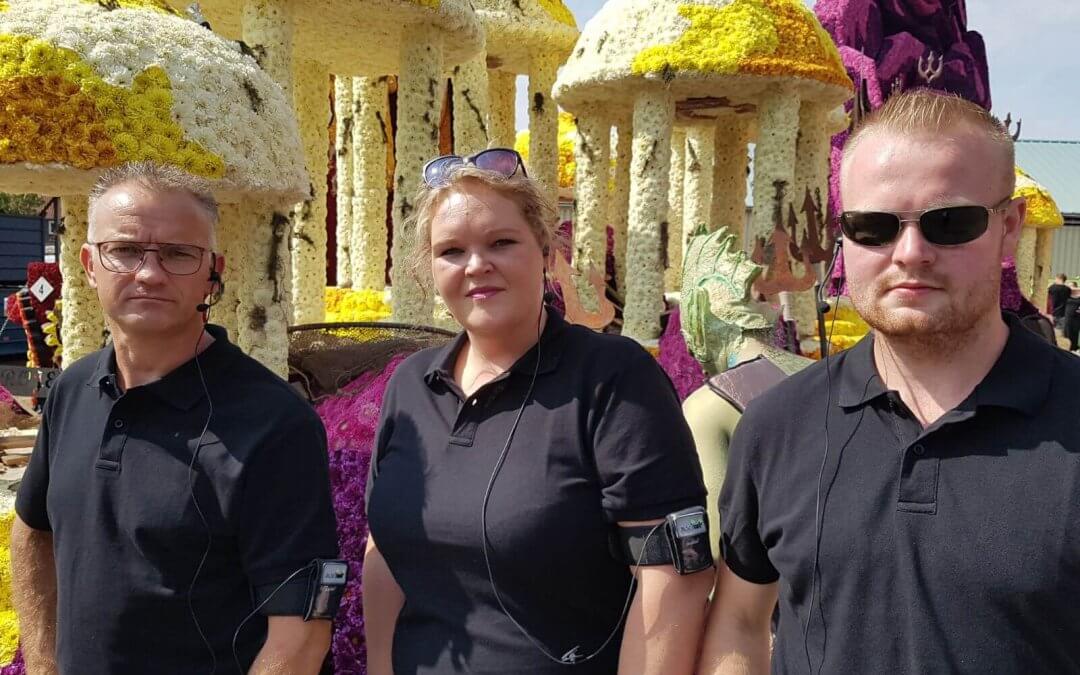 AXIWI rides along with “The Association” during Vollenhove Flower Parade 2017